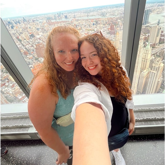 Meet your Posher, Mia - Picture 1 of 1